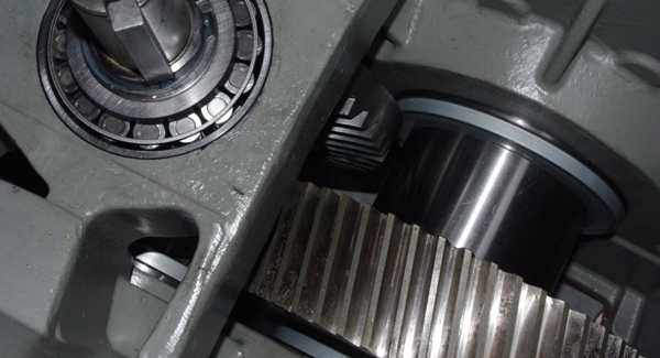 косозубые шестерни