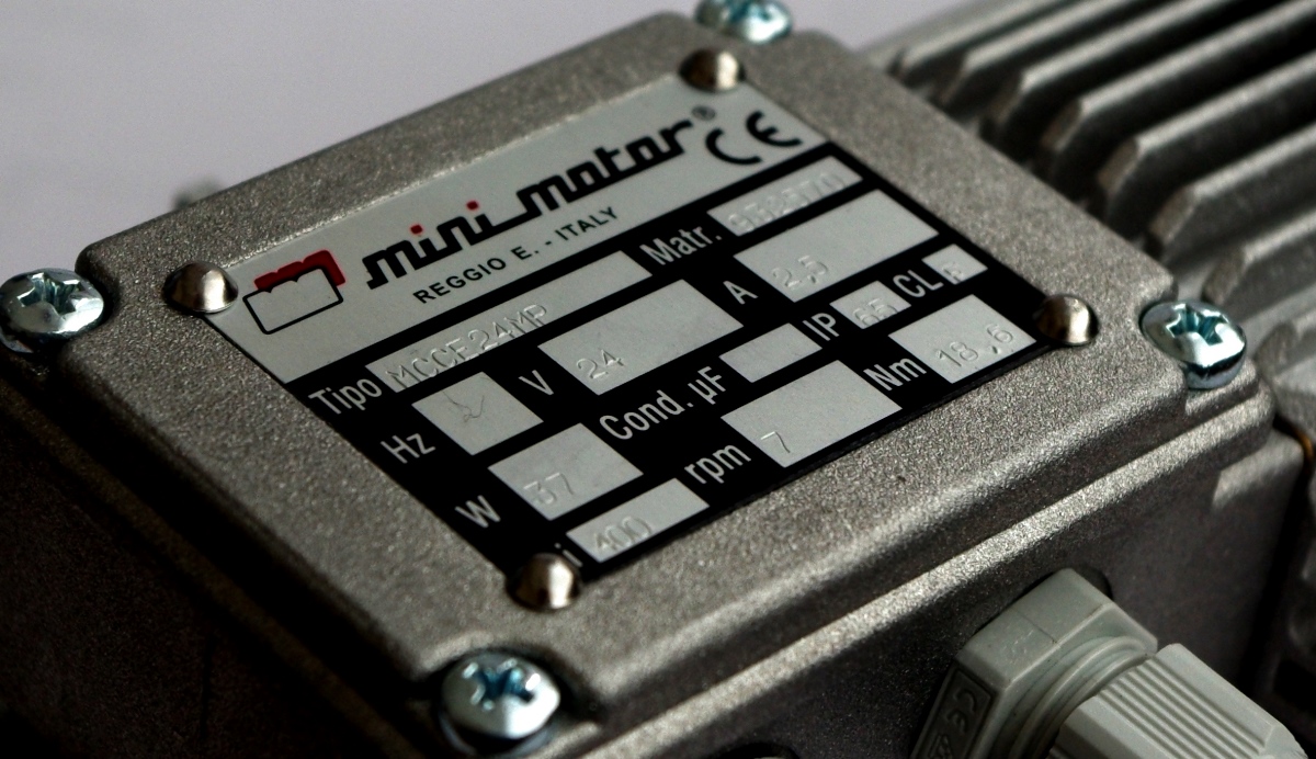 Мотор-редуктор 24 вольта