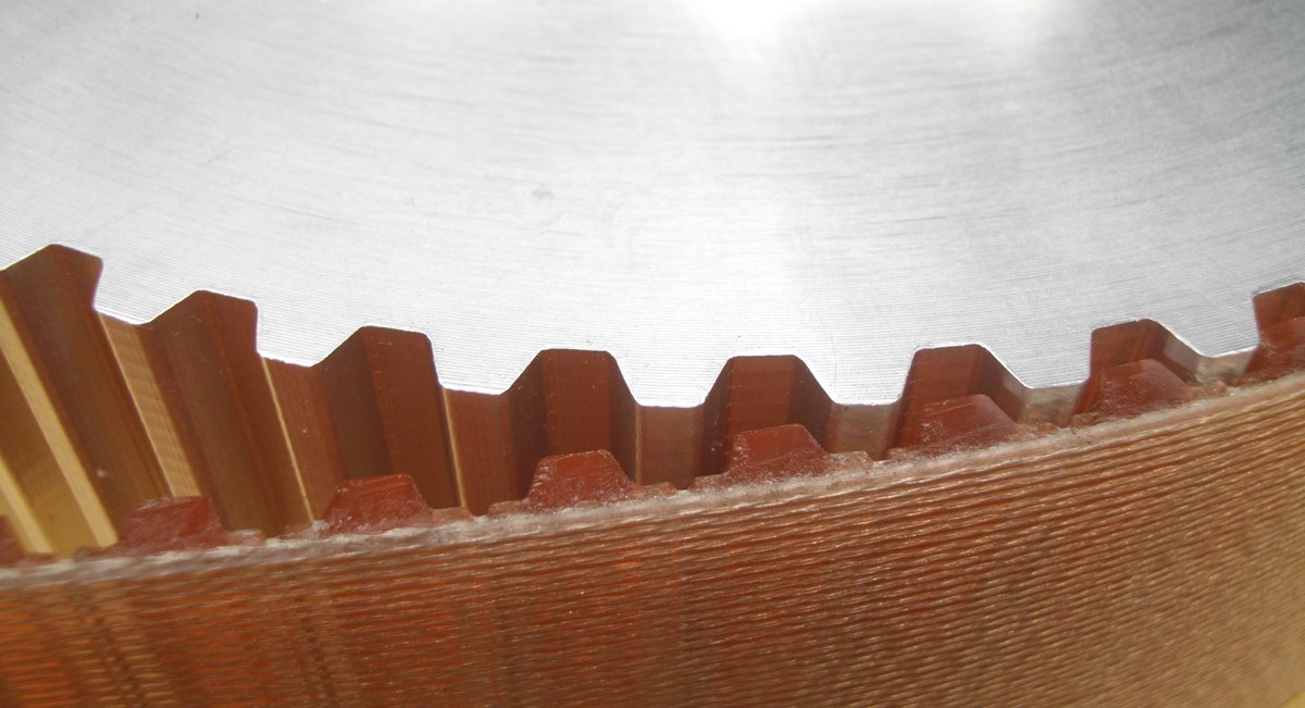 Зубчатый ремень Т10