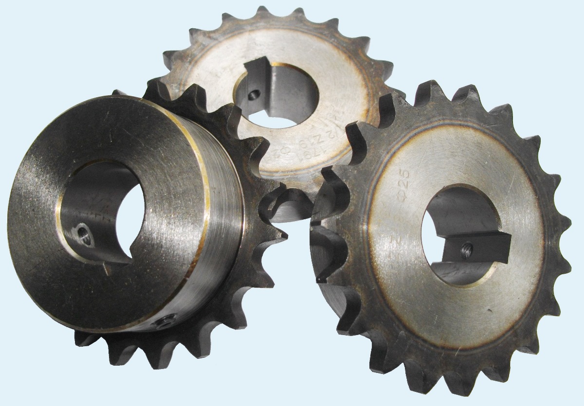 Зірочка для ланцюга Sati загартована Загартована зірочка з посадочним отвором і шпоночним пазом